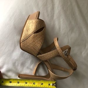 New Jessica Simpson Platform Pumps.